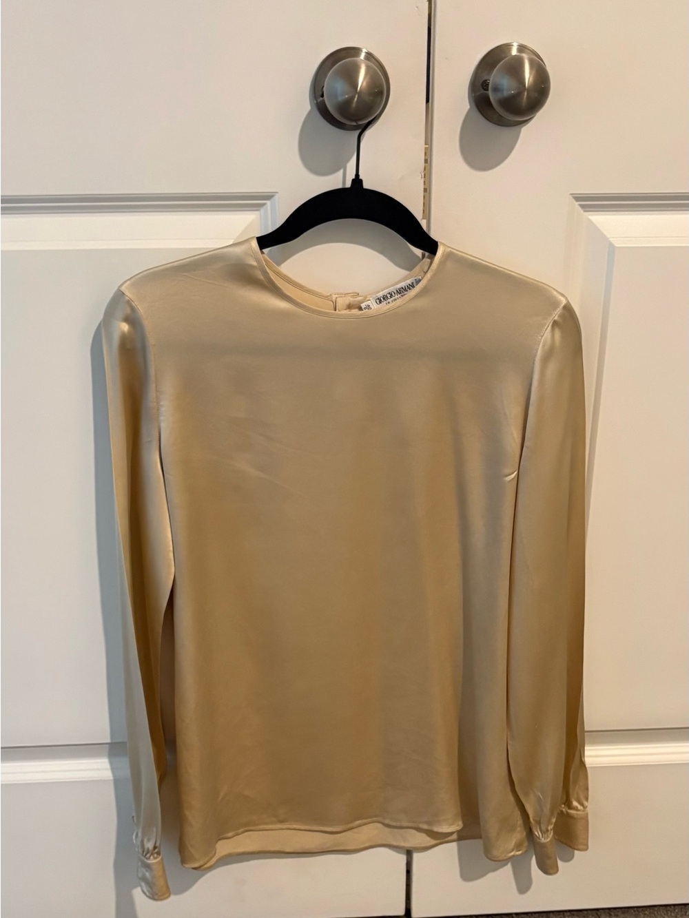 VTG Giorgio Armani Champagne 100% Silk Long-Sleeve Blouse